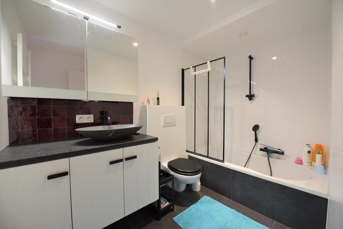 Appartement Spacieux A Knokke Buitenkant foto