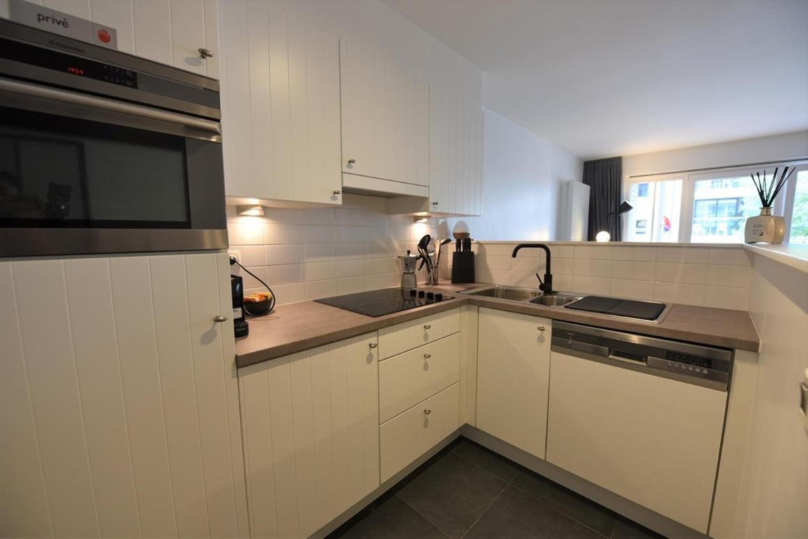 Appartement Spacieux A Knokke Buitenkant foto